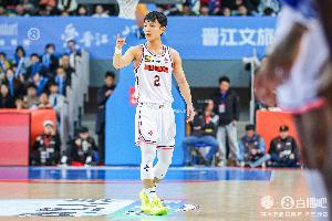 扛起球队！徐杰常规赛场均15.8分4.2板7.5助1.4断 国内球员一阵