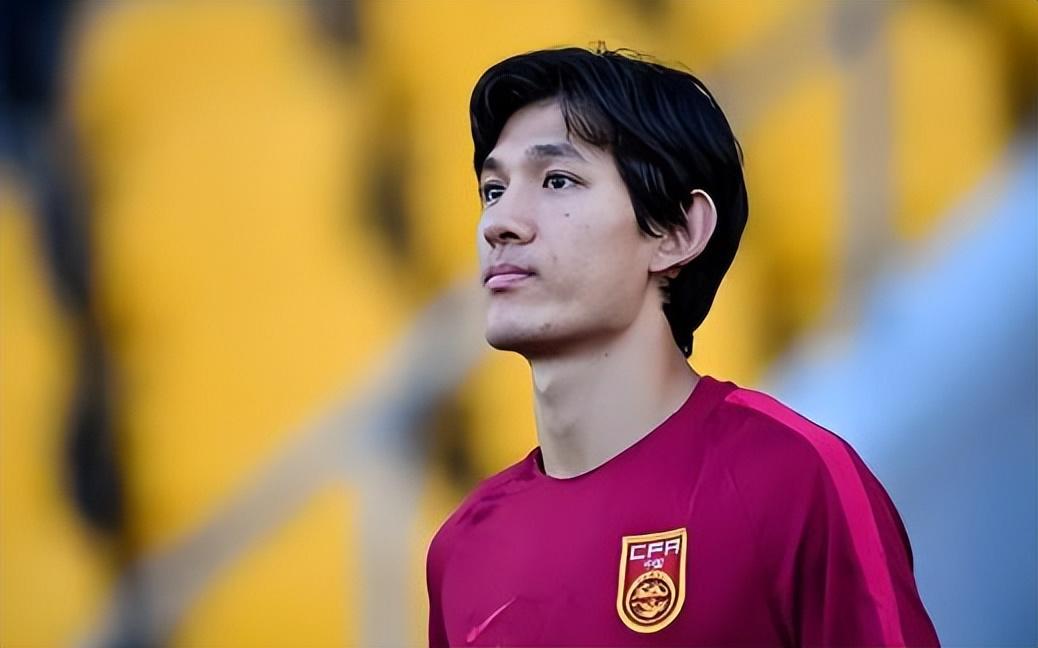 开云官网-喜讯！上港左后卫位置可考虑启用黑马接班李帅，曾留洋丹麦联赛