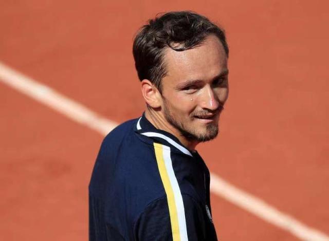 开云下载网址-张奔斗：这枚红土软蛋怎么突然就硬了？